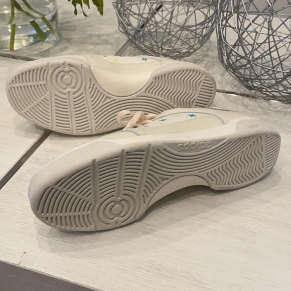 NWOB Adidas SlamCourt Star Sneakers - Picture 5 of 10